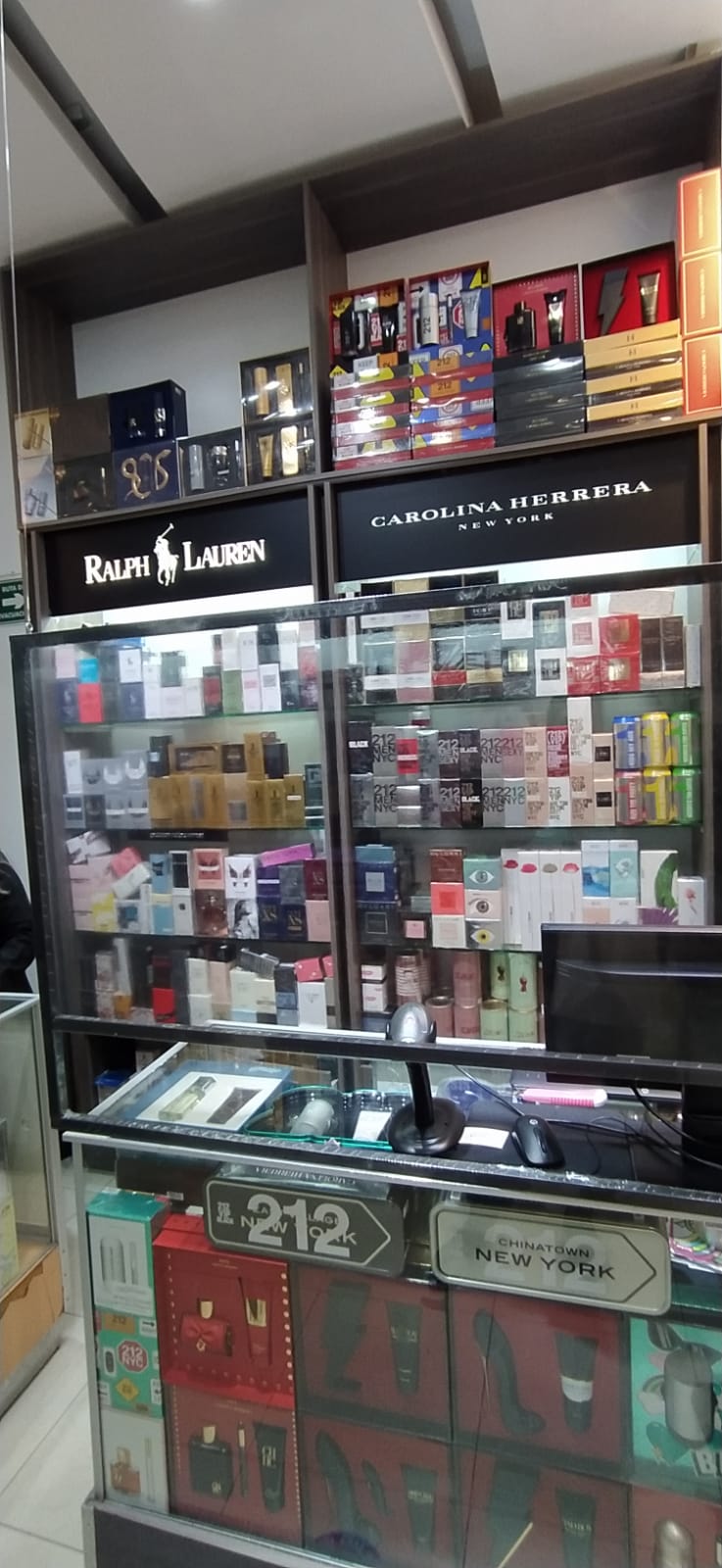 PERFUMES CRISTIAN